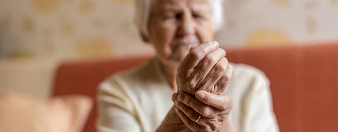 women needing Osteoarthritis Relief in Clifton, NJ
